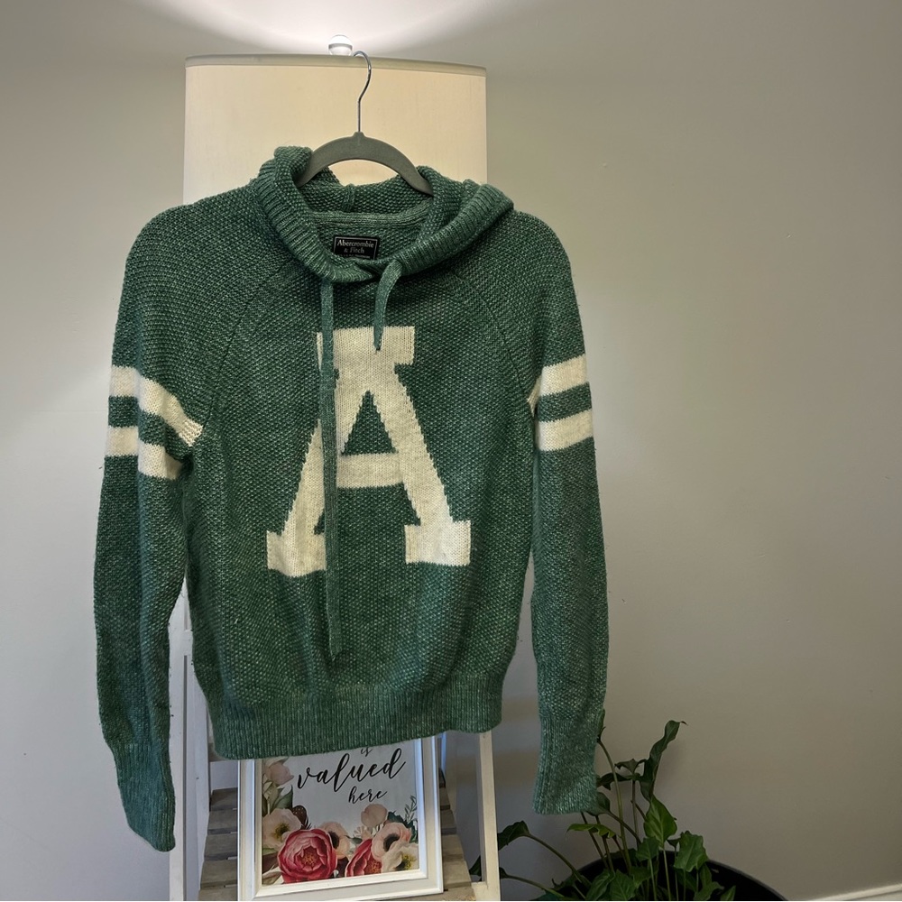 Abercrombie sweater